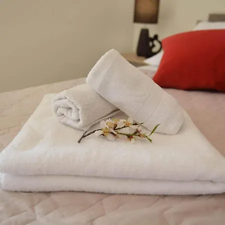 Apartmán Fancy Dream - Modern One Bedroom With Balcony And Sea View 3 *