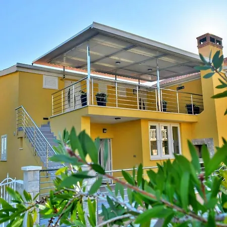 Apartment Fancy Dream - Modern One Bedroom With Balcony And Sea View 3 *