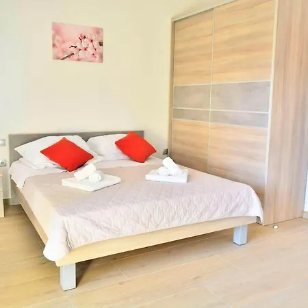 Fancy Dream - Modern One Bedroom With Balcony And Sea View 3 Apartamento Brna