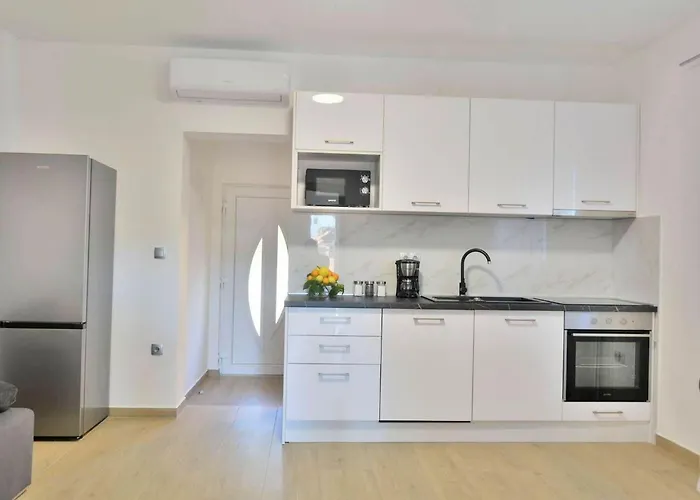 Fancy Dream - Modern One Bedroom With Balcony And Sea View 3 *